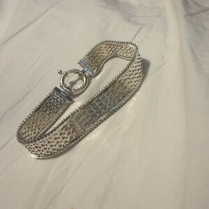 NWOT Elegant sterling silver mesh bracelet. 
7 1/4 inches long.